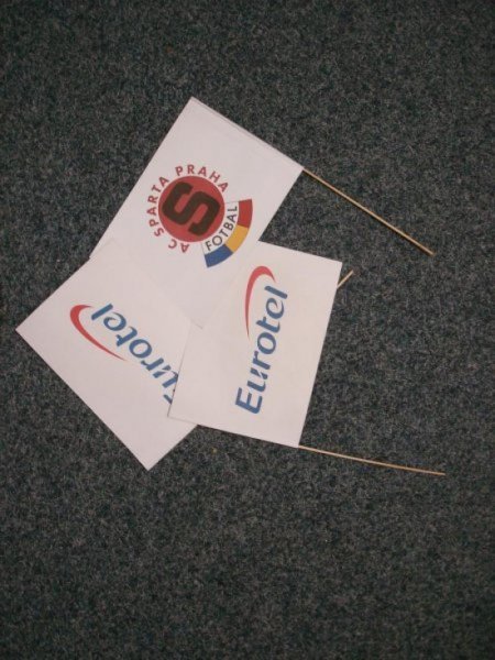 Papírové vlaječky - Eurotel