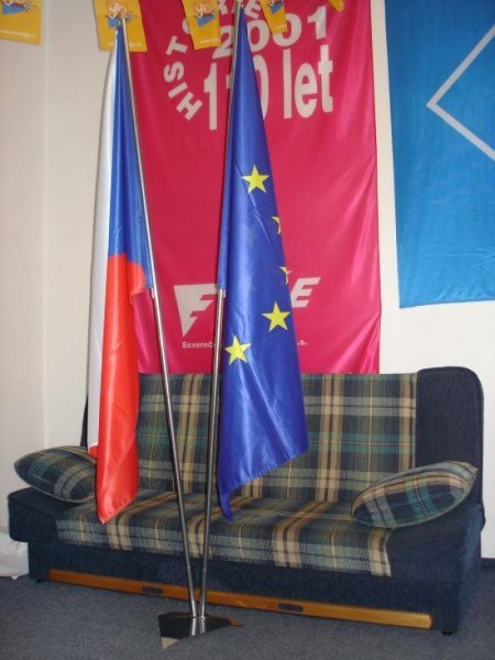 Kovové stojany na vlajky PES klasické