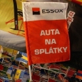 Reklamní vlajky na tyčky na plotech - Essox